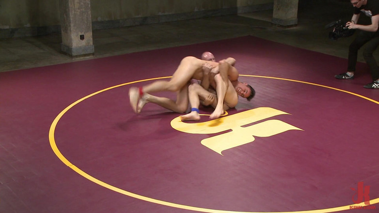 Kink Men Classics: 알몸의 Kombat: 미치 본 vs BJ 아디아 (보 리드)