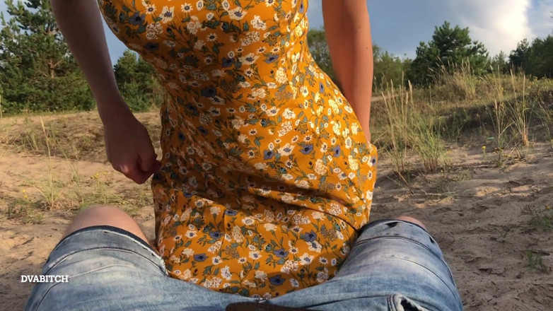 Dvabitch: Sucked dick at the outdoor beach