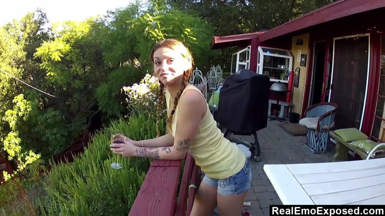 Real Emo Exposed: Sicily, tattooed beauty sucks big cock outdoors