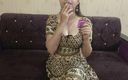 Saara Bhabhi: Nadržená nevlastní sestra kouří a šuká s bihari nevlastním bratrem v...