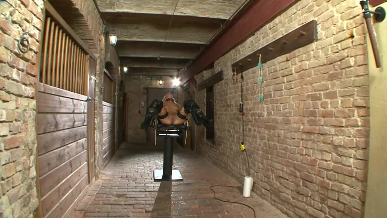 Absolute BDSM films - The original: Woman Slaves - (Full Movie)