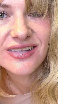 Sweet Blowjob From a Beautiful Girl