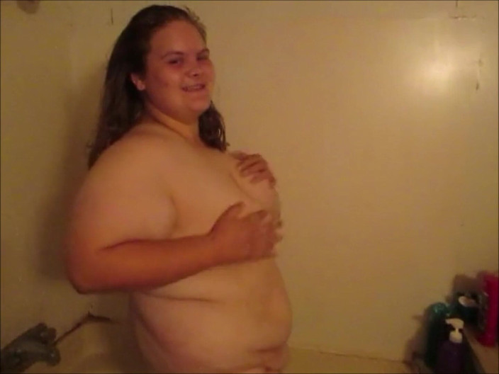 Fat Goddes: Неверная жена получает задницу и киску трахают в душе и кримпае