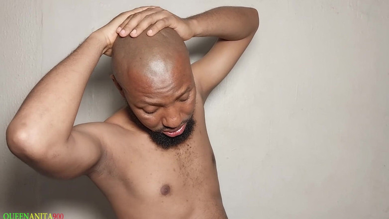 Queenanita900: Lo hice sucio para que se corriese tan duro