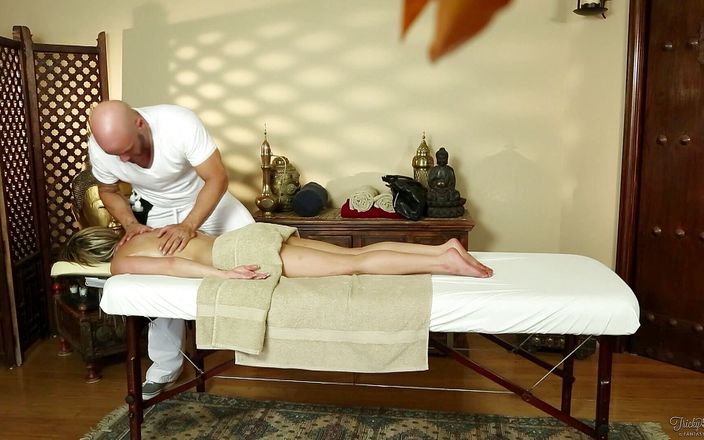 Fantasy Massage: FANTASYMASSAGE - The perfect touch goes a long way