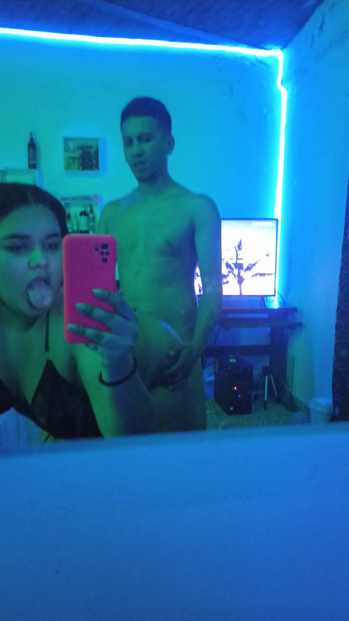 Miia Foxxy: 그녀는 내가 그 포즈로 그녀를 줄 때 사랑해