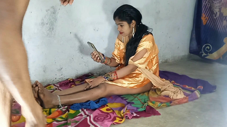 Vija: Xxx pornovideo's Mijn nieuwe vriendinnen neukten me 's nachts op de...