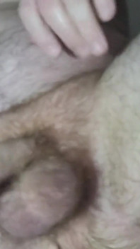 딜도를 따먹는 동안 내 Manpussy에서 질싸. 맛을 원하는 사람?