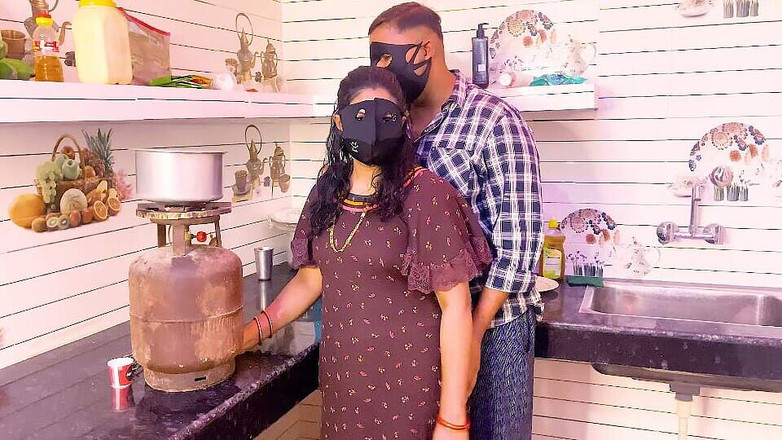 Moni001: Güzel desi teyze seks