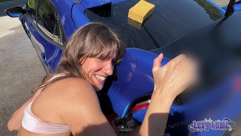Lety Howl: He Fucks Me While I Wash the Car