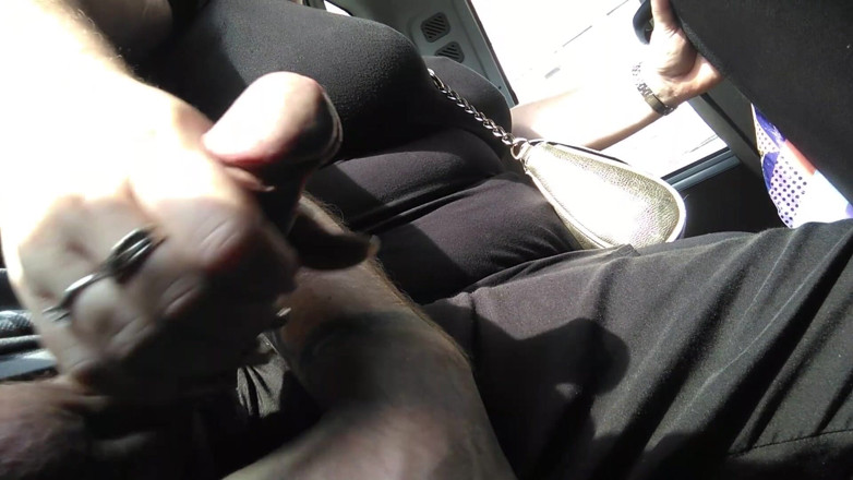 Zona901: Jerking off my cock on the bus
