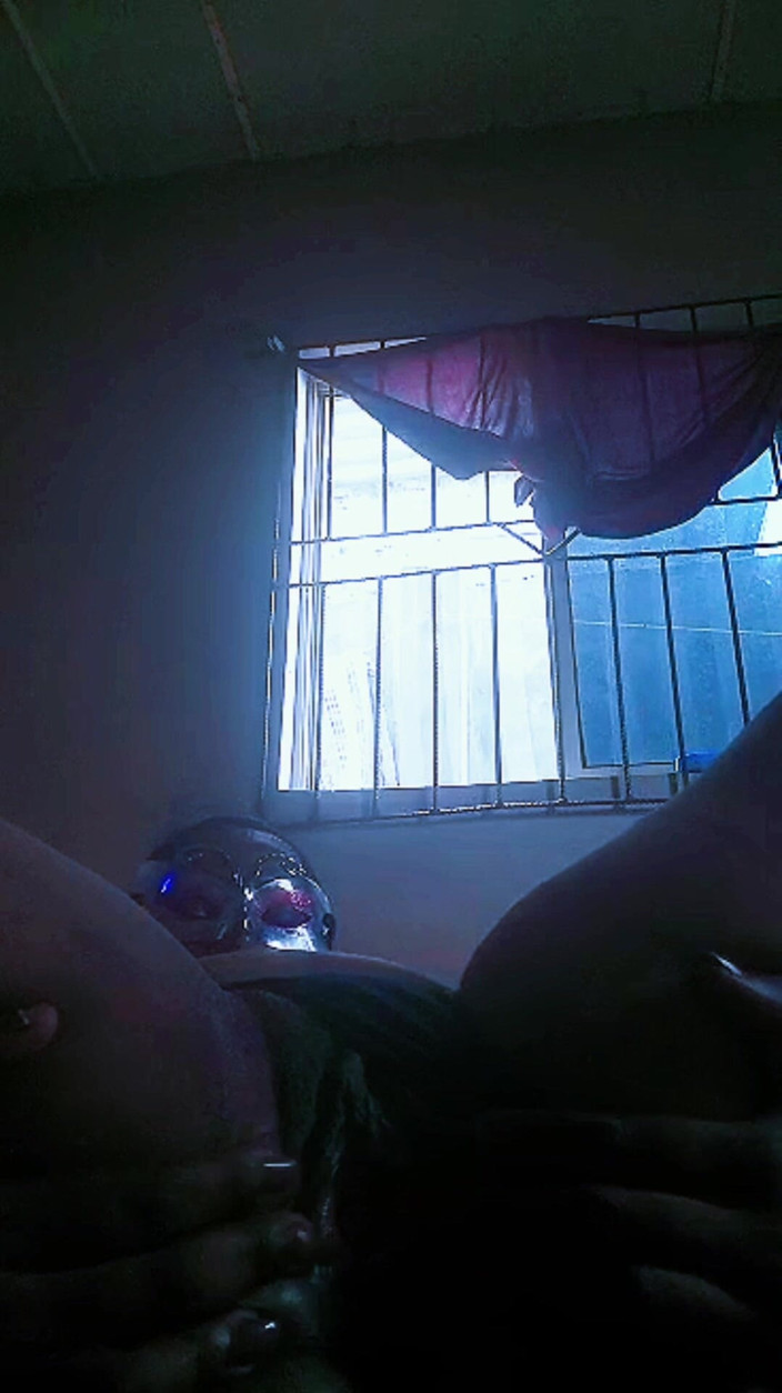 Lovelee: Beautiful Roselee Touching Herself on a Live Video