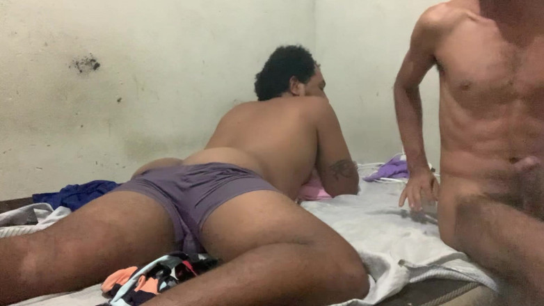 Couple 2 Black: Video 0410 Güvendeyiz, İyiyiz, Hepinizi Özlüyoruz
