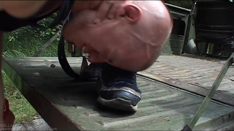 Young Bastards: 숲속의 변태 펑크