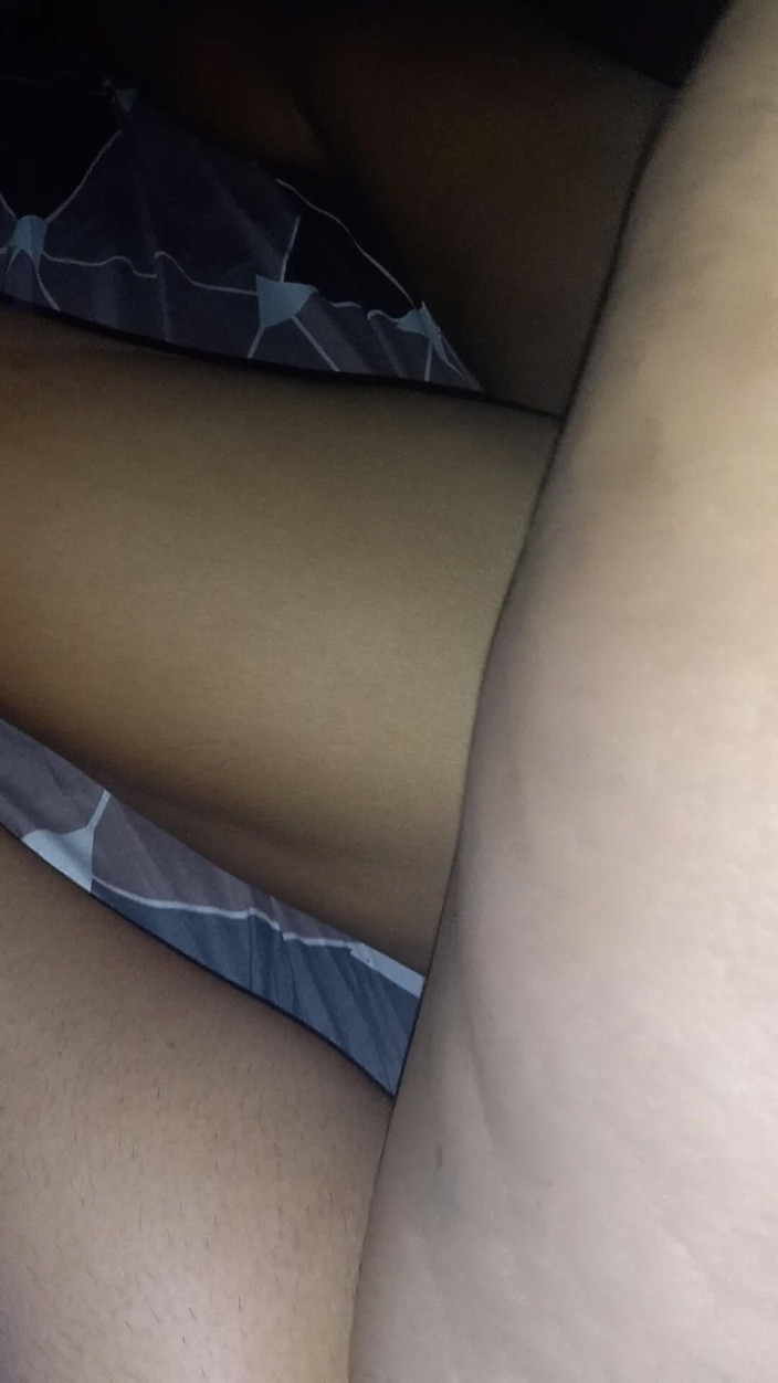 E-Alfa: B. Nyepong kontol pulang pesta