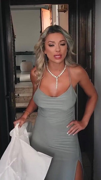 Wkręcanie oszukiwanie GF Leya Desantis brudna ruda kelnerka
