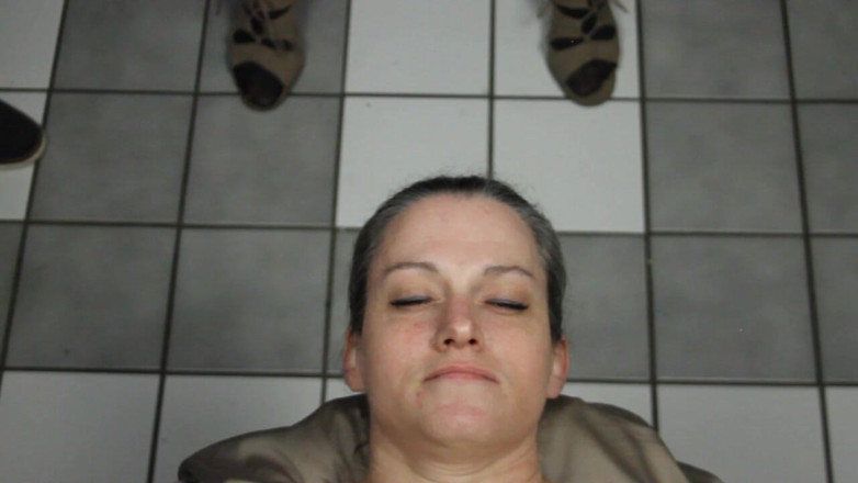 Dirty Dees: Dirty Dees Taking Cum to Her Face