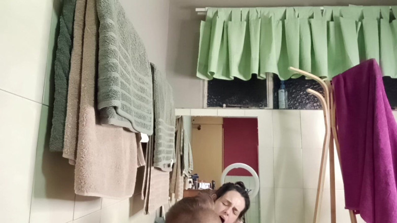 Bigjoefuckalott: 认识我的室友