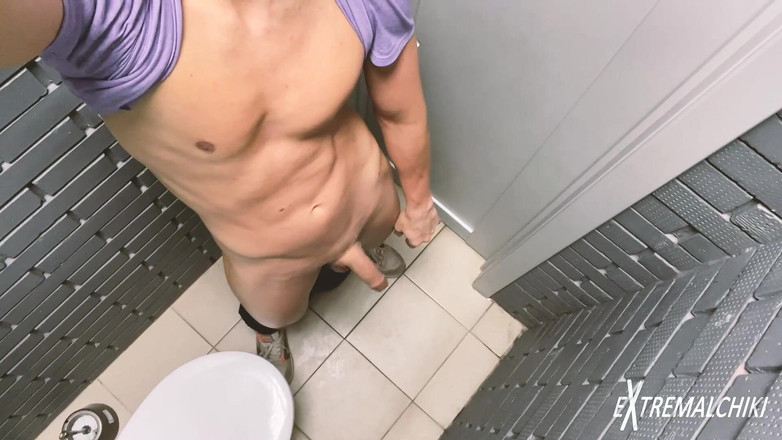 Extremalchiki: WC 포즈 만지기