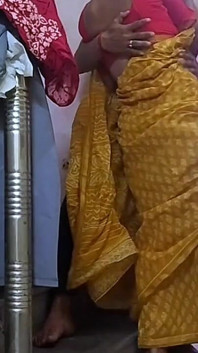 Padosi Bhabi Ayi Ghar Pe Aur Ghapagap Ho Gayi Bhabi Ki