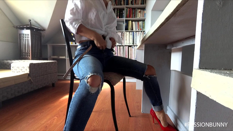 PassionBunny: Sexy Student Girl in Library Masturbate
