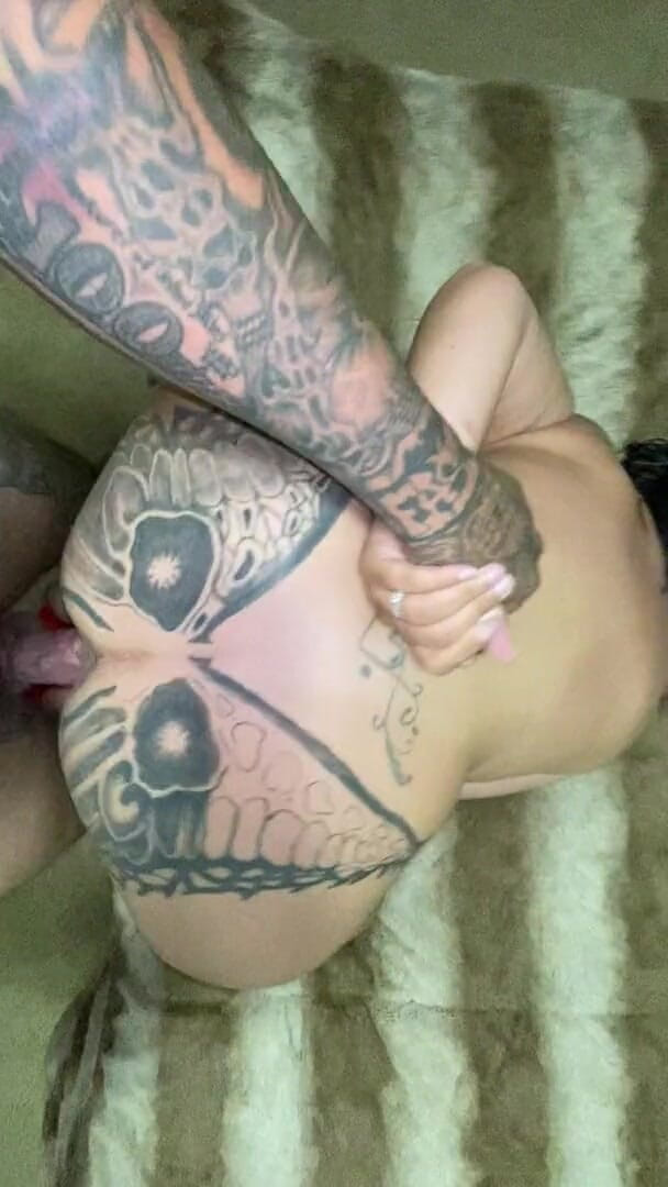 MzKiTTy91: Backshots with sexy pawg wife
