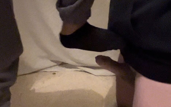 TrampleThemBalls: Harde ballbusting trappen