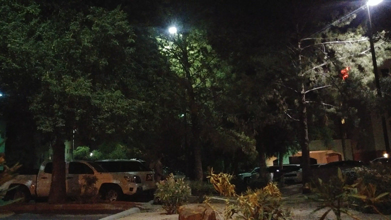 Rendezvousing Assets: Distracție cu soția mare și frumoasă!