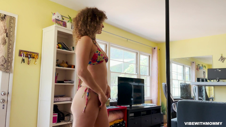 VibeWithMommy: Corno comendo porra e segundos desleixados