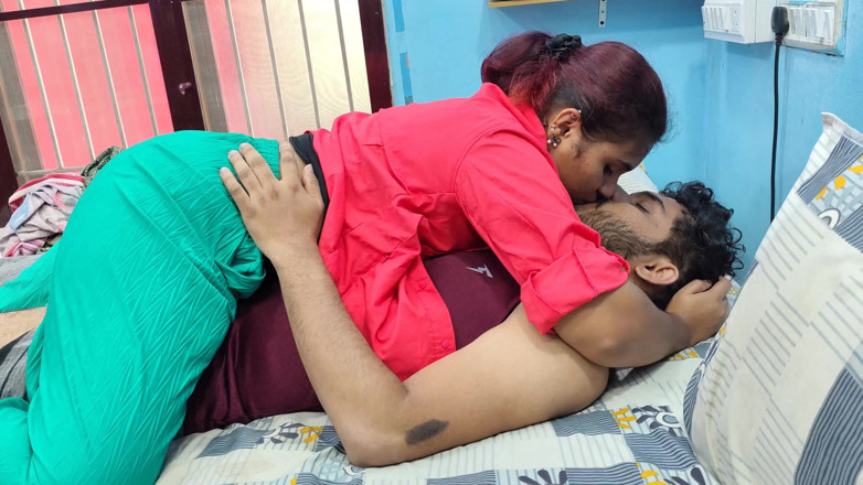 Vaigavarun45: Girl Kissing Boy and Hot Romance