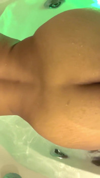 Indian Bhabhi Bathing Sex with Boss on Business Trip Hindi