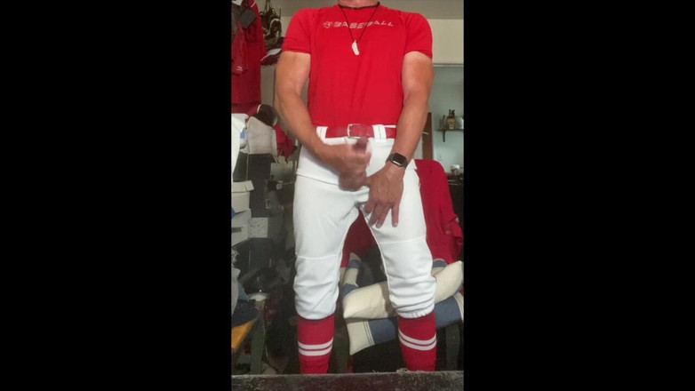 JockDad87: Jockdad87 begrüßt eröffnungstag in seiner Baseballausrüstung