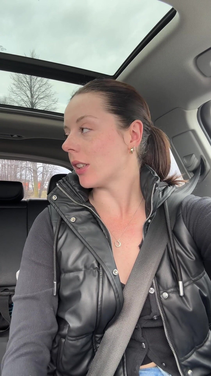 Nadia Foxx: La mia esperienza di guida più lunga di sempre?? Orgasmi...