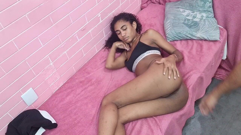 LeoOgro: Ngentot pantat myllena rios