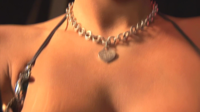 The Lesbians Megastore: Lesbian menjilat dan bercium sepanjang malam