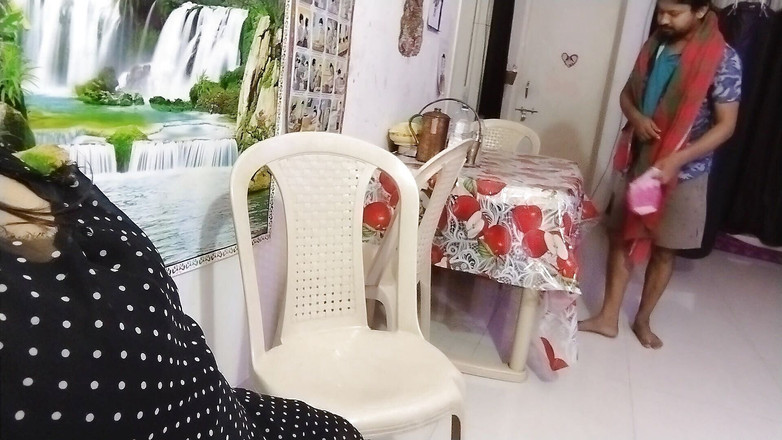 HotGirl21: Sexy Hotgirl21 služebník masáž zde majiteli domu Desi Madam