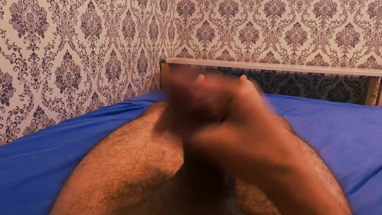 SexMamon: accelerated handjob, in warm bed, straight guy