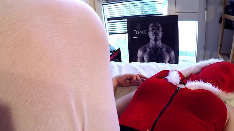 Nylon Xtreme: Weihnachtsdame fickt umhüllung nylonmaske