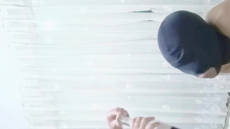 Rania: 俺は尻にチンポを入れて思いっきり楽しんで、尻を蹴られなきゃいけない