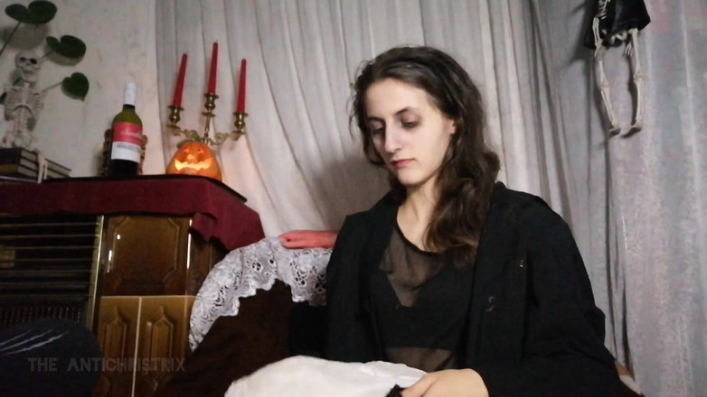 The Antichristrix: Halloween trên mfc - giới thiệu