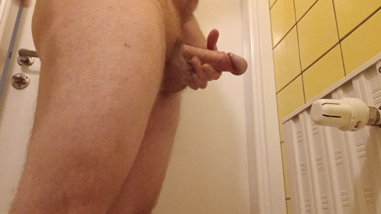 Ed Eden: Páteční koupelna