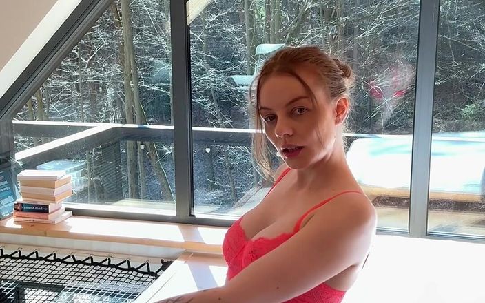 LadyInBad: Heiße rothaarige MILf wird dich zum kommen bringen, indem sie...