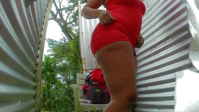 kloyesteicy: Стрункі жінки потрапили на камеру