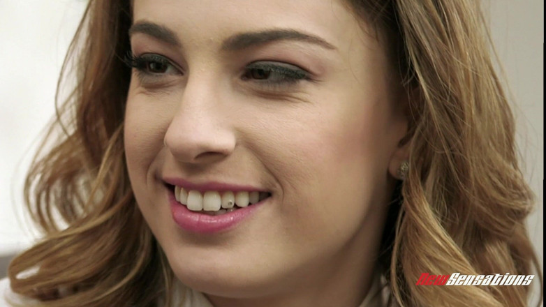 New Sensations: Kristen想要和她的黑暗面一起去