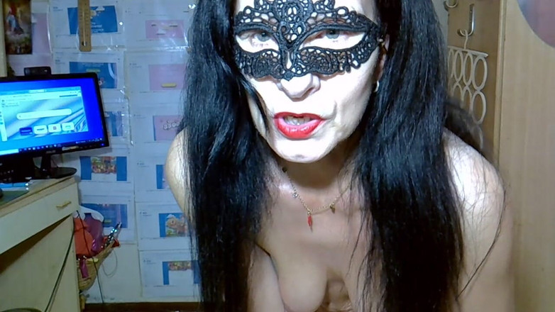 WEBREGINETTA2023: 팬티스타킹 서서 소변 보는 사람