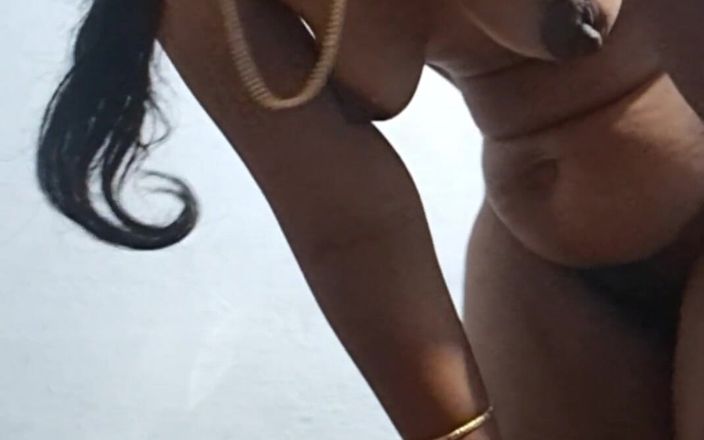 Jayaselvi: Indická tamilská tetička Sexy Videa