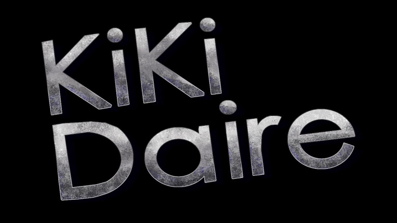 Kiki Daire MILFLand: Provocante nello spogliatoio