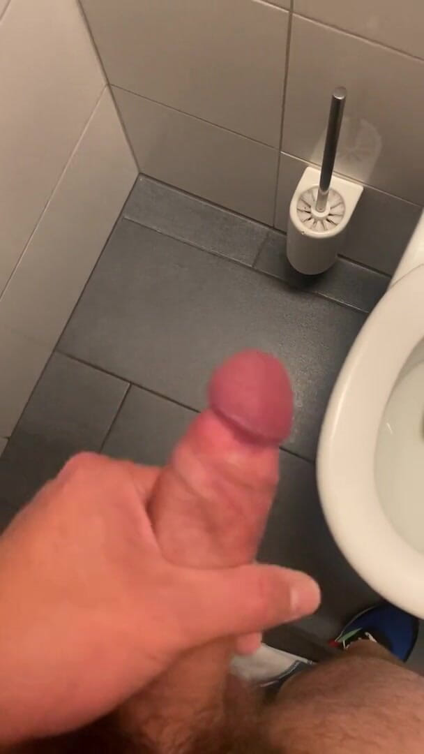 Zaharia: Toilet wanki