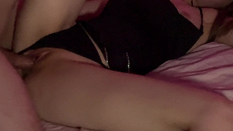Zolla-berry: Woke up My Roommate with a and on My Back