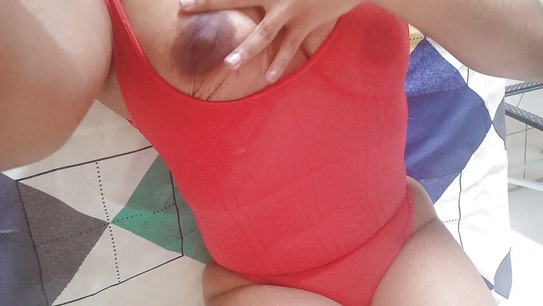 PATY PATY: Real!! Enteada se masturba bem e esfrega sua buceta tão...